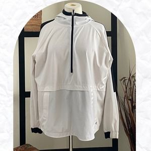 Under Armour Women’s White Half Zip Long Sleeve Windbreaker Hoodie Jacket Size M